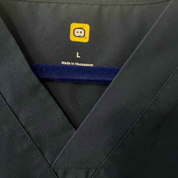 Wonder Wink scrub top. - Picture 2 of 6